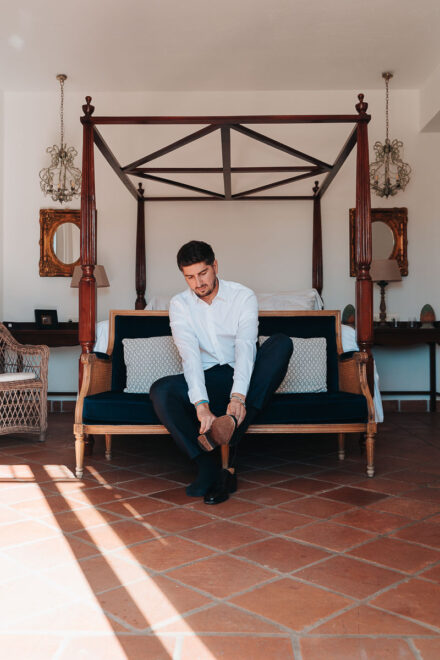 Fotógrafo de bodas naturales en Málaga capturando una destination wedding en Hotel Cortijo Bravo, Vélez