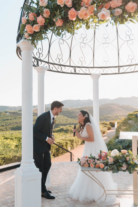 Fotógrafo de bodas naturales en Málaga capturando una destination wedding en Hotel Cortijo Bravo, Vélez