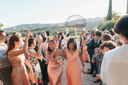 Fotógrafo de bodas naturales en Málaga capturando una destination wedding en Hotel Cortijo Bravo, Vélez