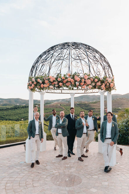 Fotógrafo de bodas naturales en Málaga capturando una destination wedding en Hotel Cortijo Bravo, Vélez