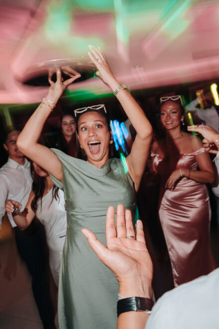 Fotógrafo de bodas naturales en Málaga capturando una destination wedding en Hotel Cortijo Bravo, Vélez