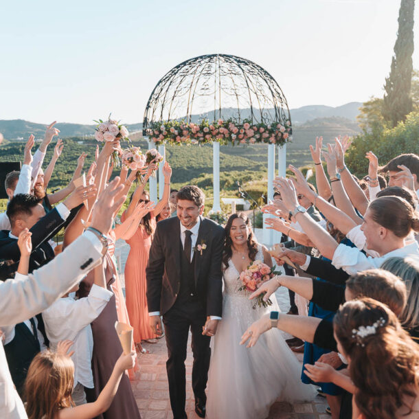 Fotógrafo de bodas naturales en Málaga capturando una destination wedding en Hotel Cortijo Bravo, Vélez